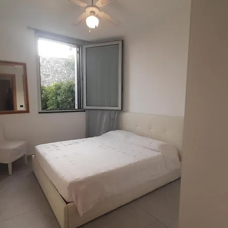 Creuza De Mae - Tranquillita E Natura Ad アラッシオ